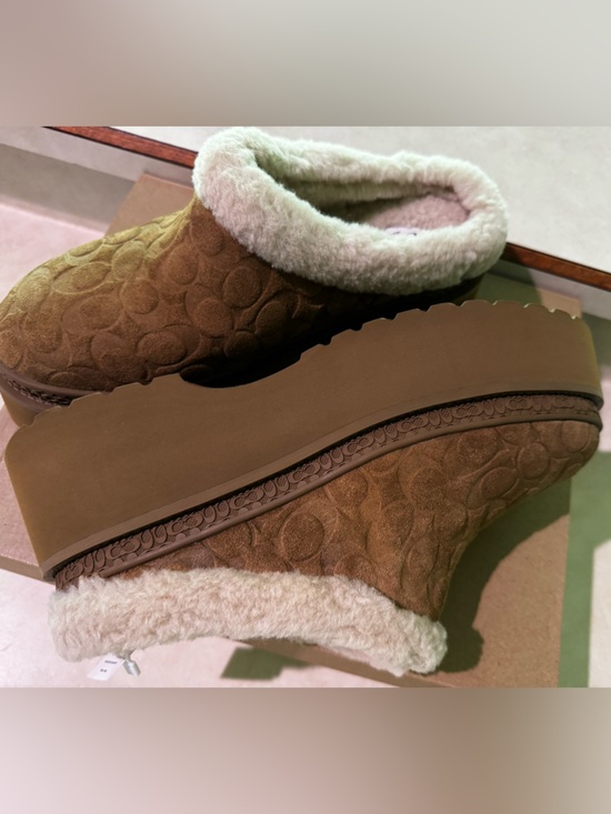 Coach Shoes - Coach Cecelia Suede Shearling-Lined Platform Clogs Sandals Sz-11USW NIB